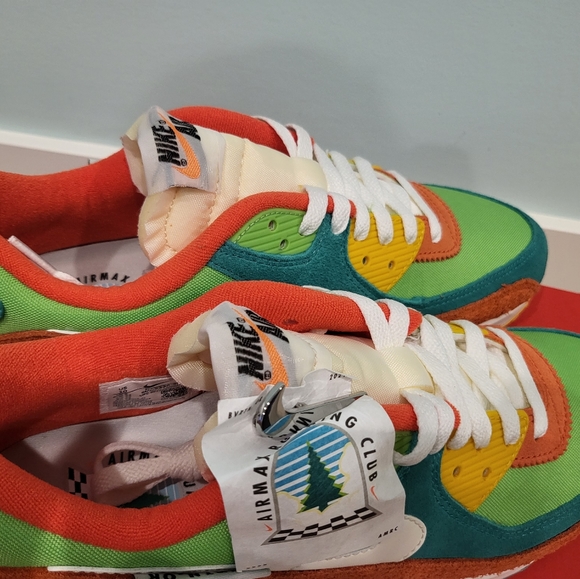 Nike Air Max 90 SE Running Club DC9336-300 Sz 10- Brand New! - Picture 4 of 6